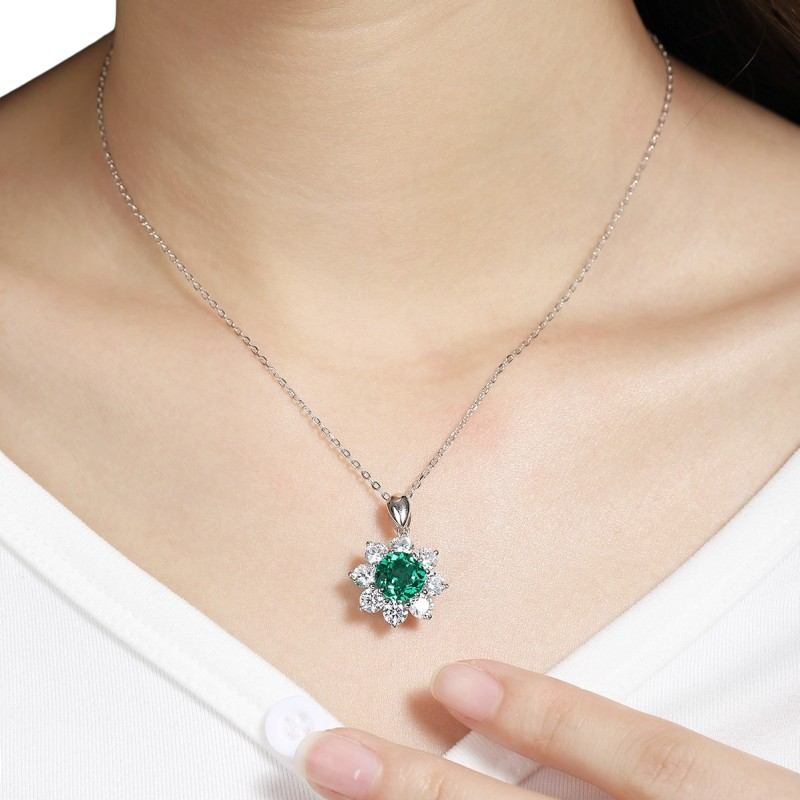 Sierra 2.5 Green Star Pendant