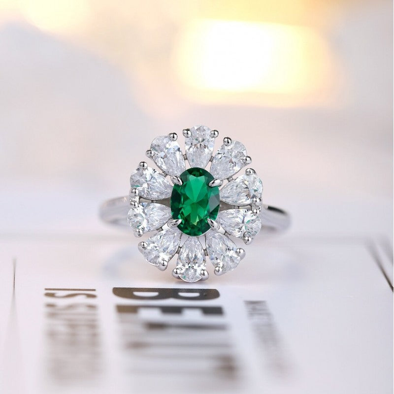 Sierra Bridal Oval Cut 1.0 carat Emerald Ring