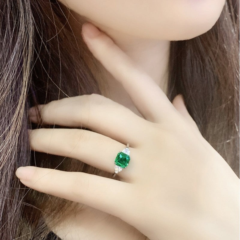 Sierra Vintage 1.50 ct Emerald Ring