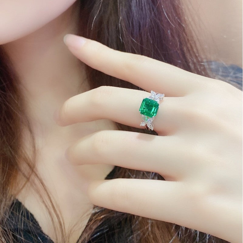 Sierra Leaf Emerald Ring