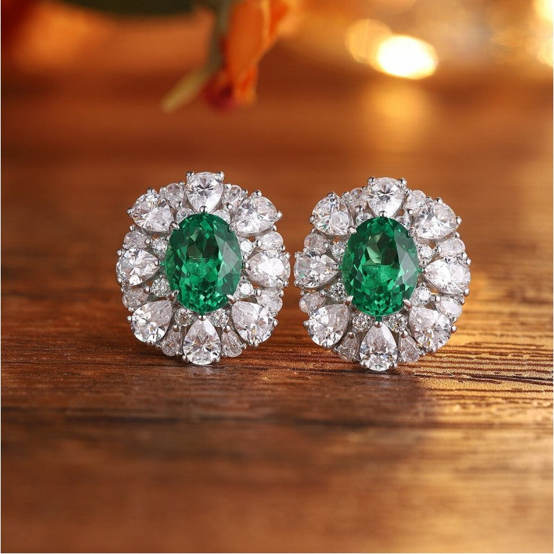 Natural emerald stone