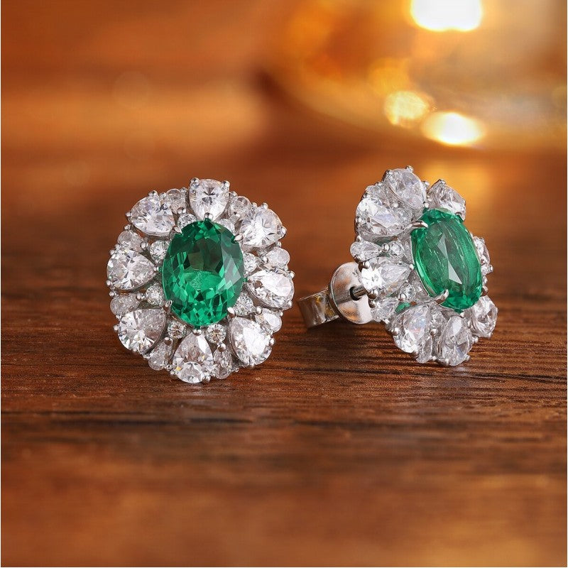 Natural emerald stone