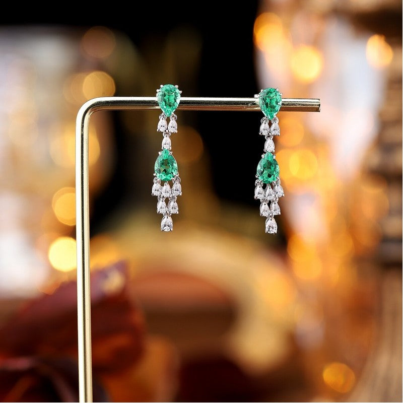 Natural emerald stone