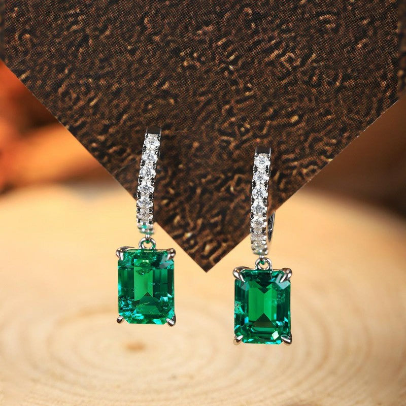 Natural emerald stone