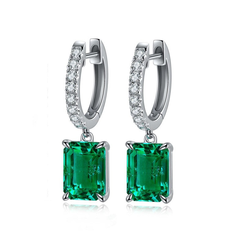 Natural emerald stone