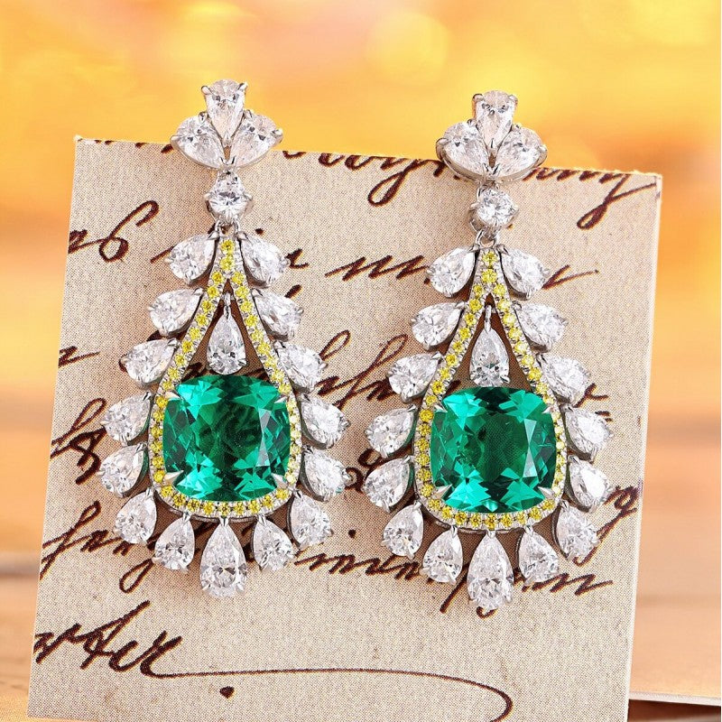 Natural emerald stone