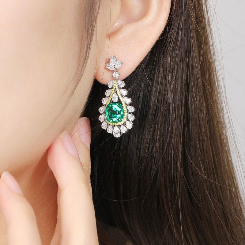 Natural emerald stone