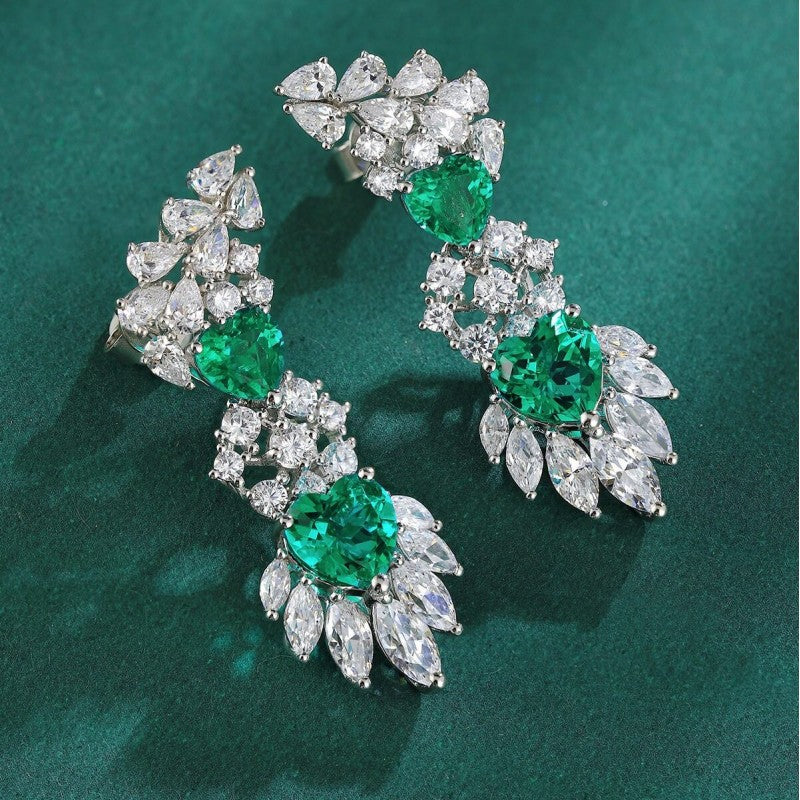 Natural emerald stone
