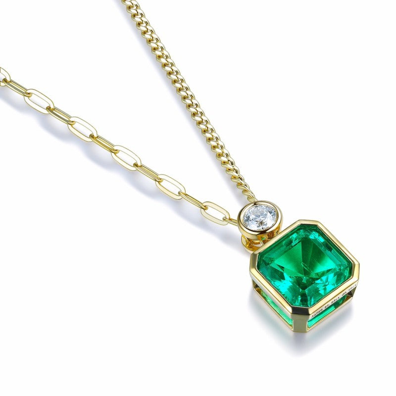 Sierra Centre of Arc Emerald Necklace