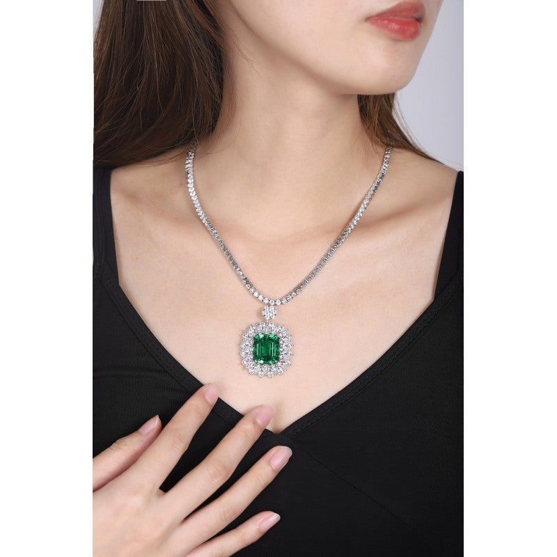 Sierra 18.50 cts Universal Emerald Necklace for her
