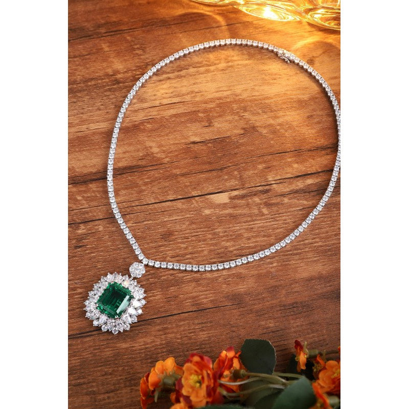 Sierra 18.50 cts Universal Emerald Necklace for her