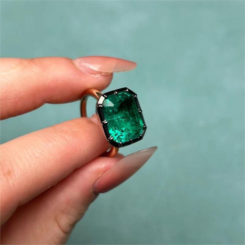 Sierra Imperial Grace Emerald Ring for her