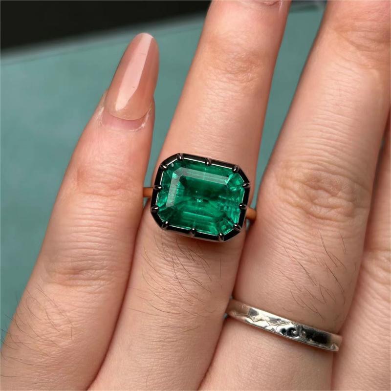 Sierra Imperial Grace Emerald Ring for her