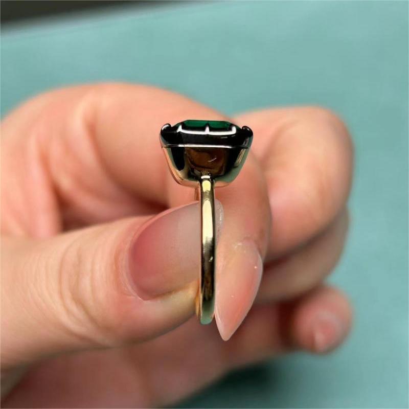 Sierra Imperial Grace Emerald Ring for her