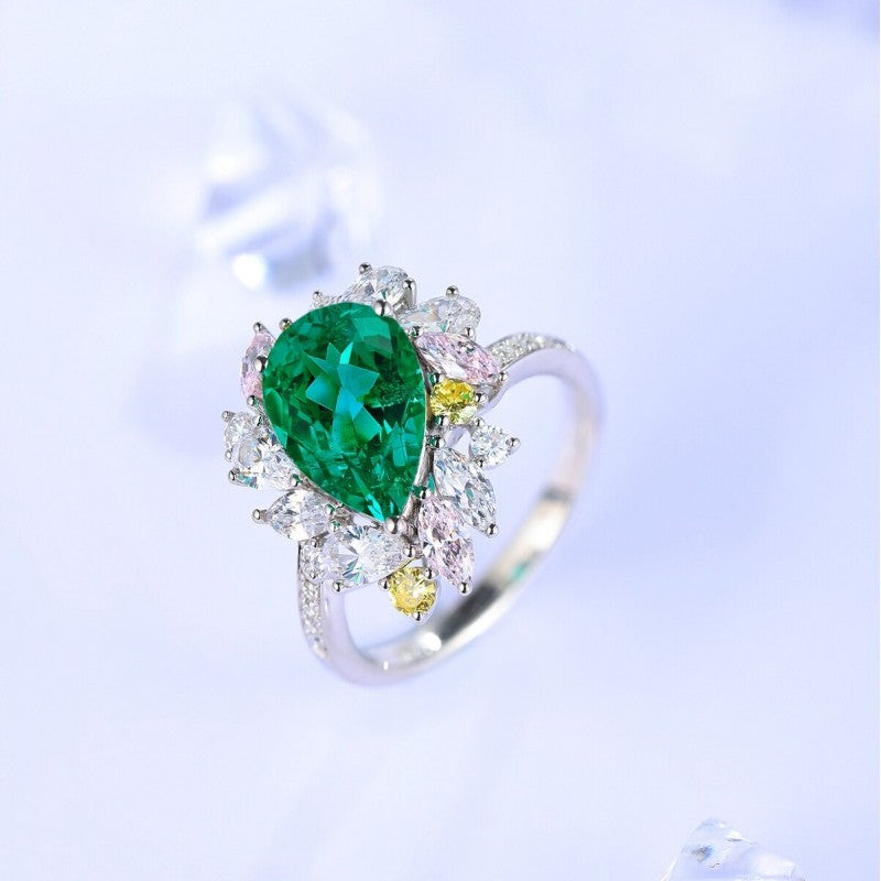 Natural emerald stone