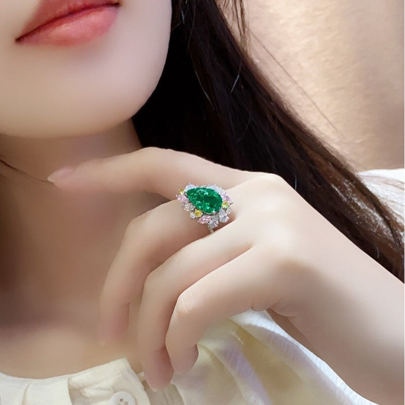 Natural emerald stone