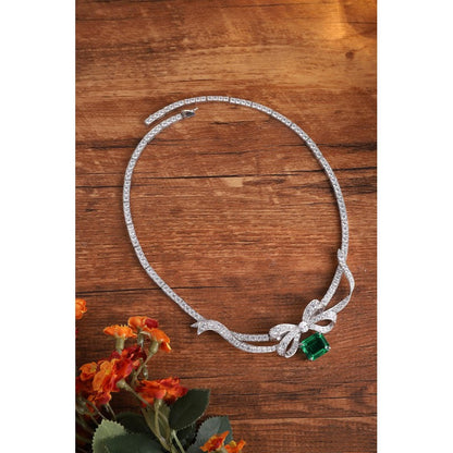 Sierra Emerald Crest Choker