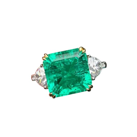 Sierra Emerald Majesty 12 carat Ring