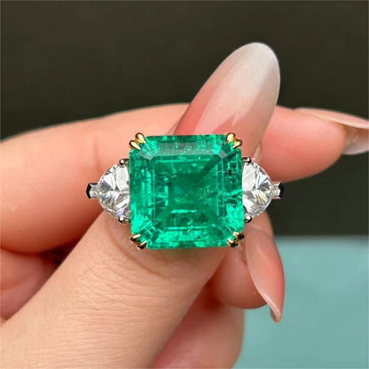 Sierra Emerald Majesty 12 carat Ring