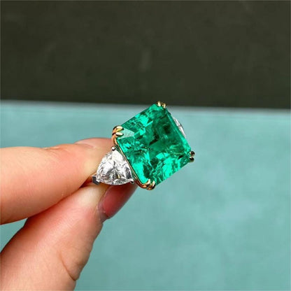 Sierra Emerald Majesty 12 carat Ring