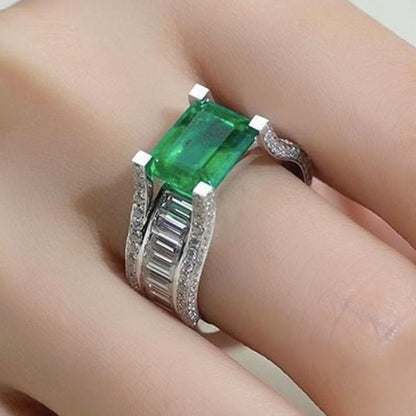 Sierra Sovereign Shine Emerald Ring for her