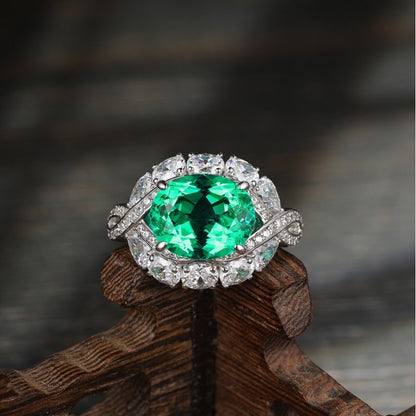 Sierra  3.4 cts Queen's Aura Emerald Ring