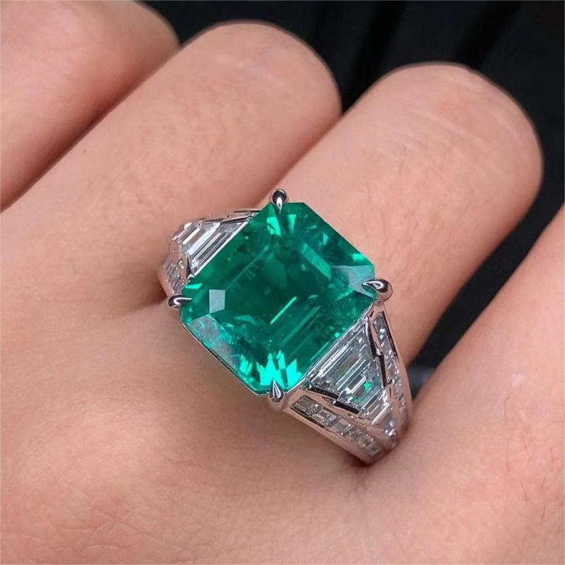 Sierra Emerald-Cut Legacy Ring