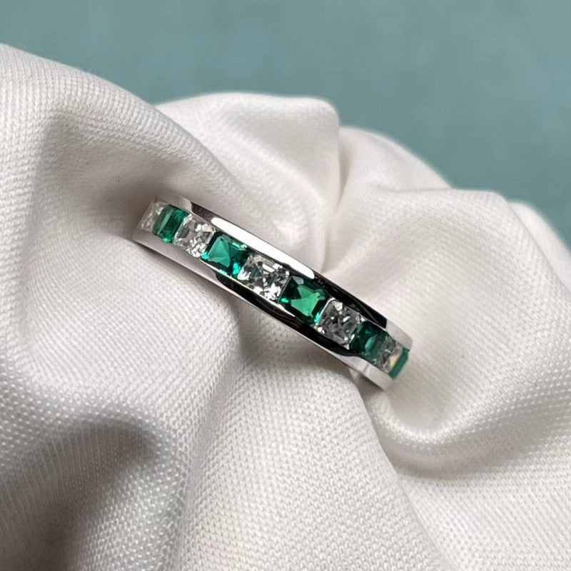 Sierra Emerald Luxe Band Ring