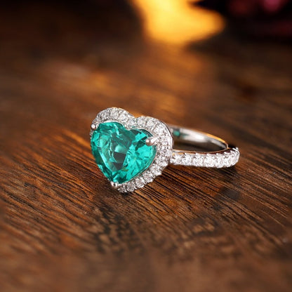 Natural emerald stone