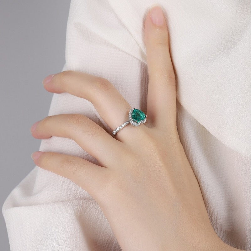 Natural emerald stone