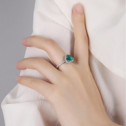 Natural emerald stone