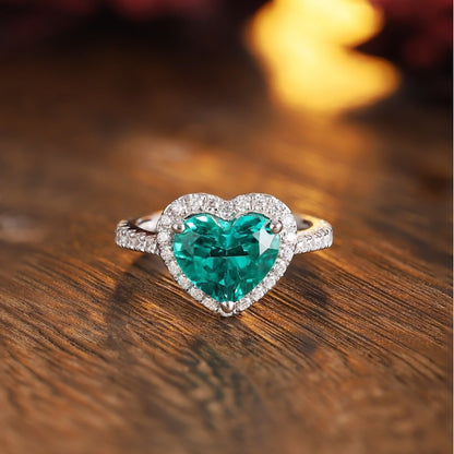 Natural emerald stone